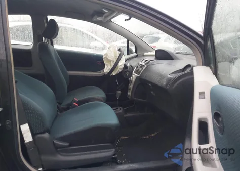 2007 Toyota Yaris from USA, damaged, VIN JTDJT923175110012